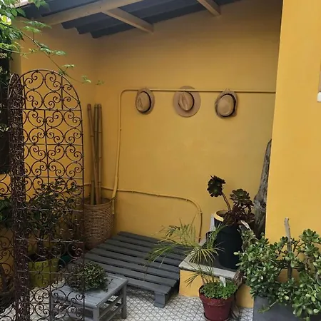 Maison De Et Parking 500 M De La